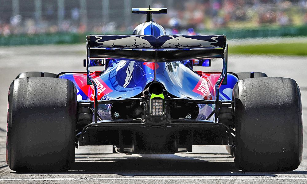Red Bull turns on F1 ace Daniel Ricciardo