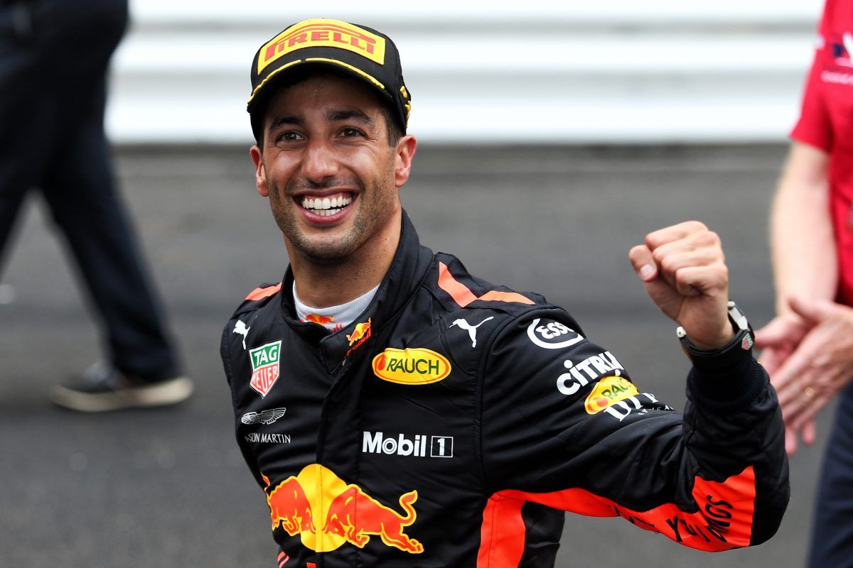 Horner praises 'no panic' Ricciardo after MGU-K failure
